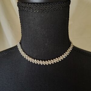 Elegant Silver Women's Necklace & Braclet